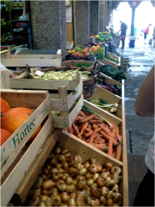 Saturday at the food market in Santiago, fruits and vegetables