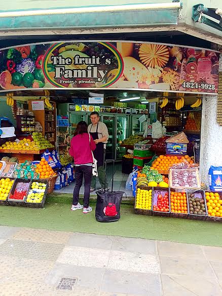 As one might expect in Latin America, the fruit is very fresh. At the bottom of my apartment building is a fruit and vegetable shop. Every day, my host mom buys fresh vegetables for that night's dinner and fresh fruit for the next morning. Every day, when I get home, I always peer over and smile at the vibrant colors and amazing smells!
