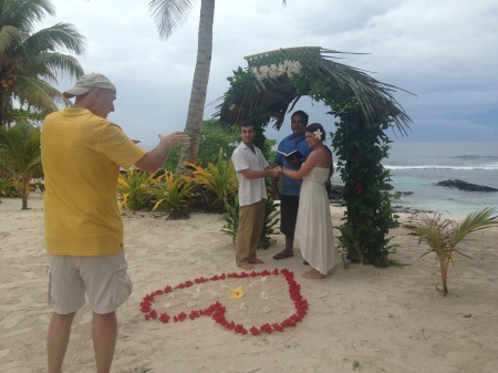 Capturing the wedding vows