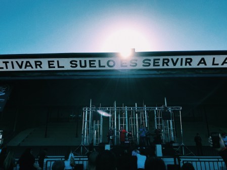 music1 (MC40MzU1MTIwMA).JPG